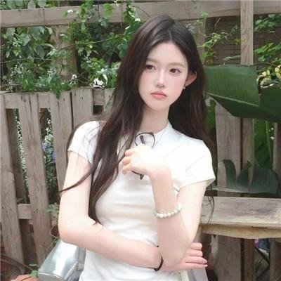 彼女